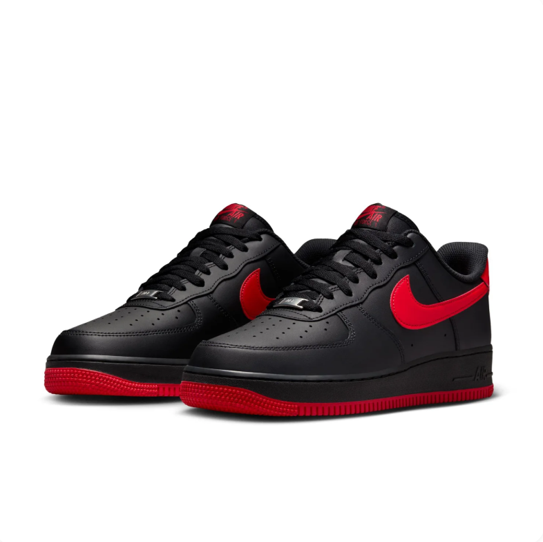 Nike Black and Red Low-Top Lace-Up Sneakers